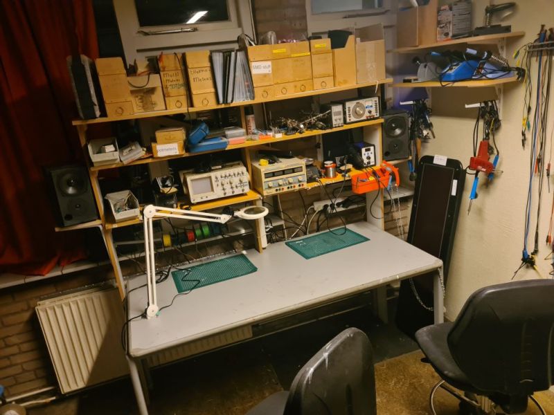 File:2026-electronics-corner-zaal2.jpg
