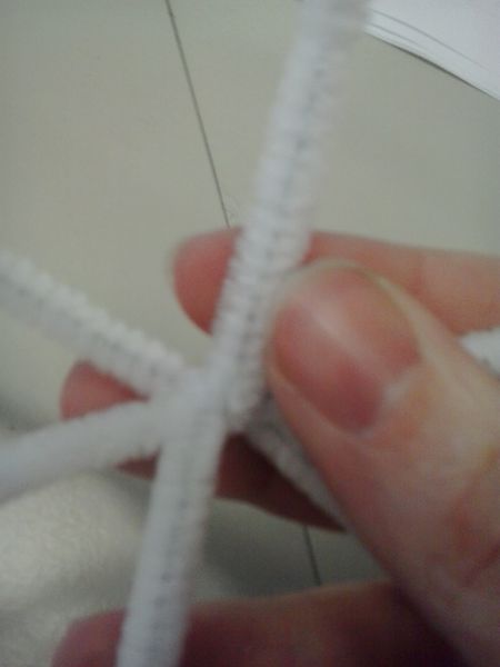 File:Pipe Cleaner Connector 4.jpg