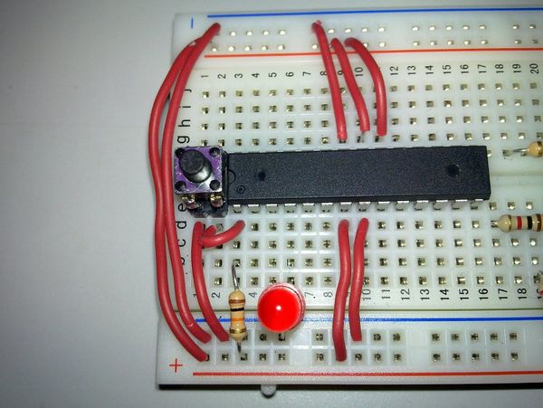 Arduino on a breadboard - NURDspace