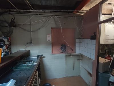 Backwall ready for sink